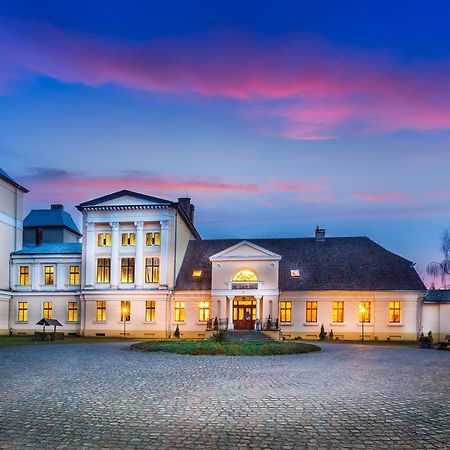 Palac Jablonowo Bed and Breakfast Ujście Exteriör bild