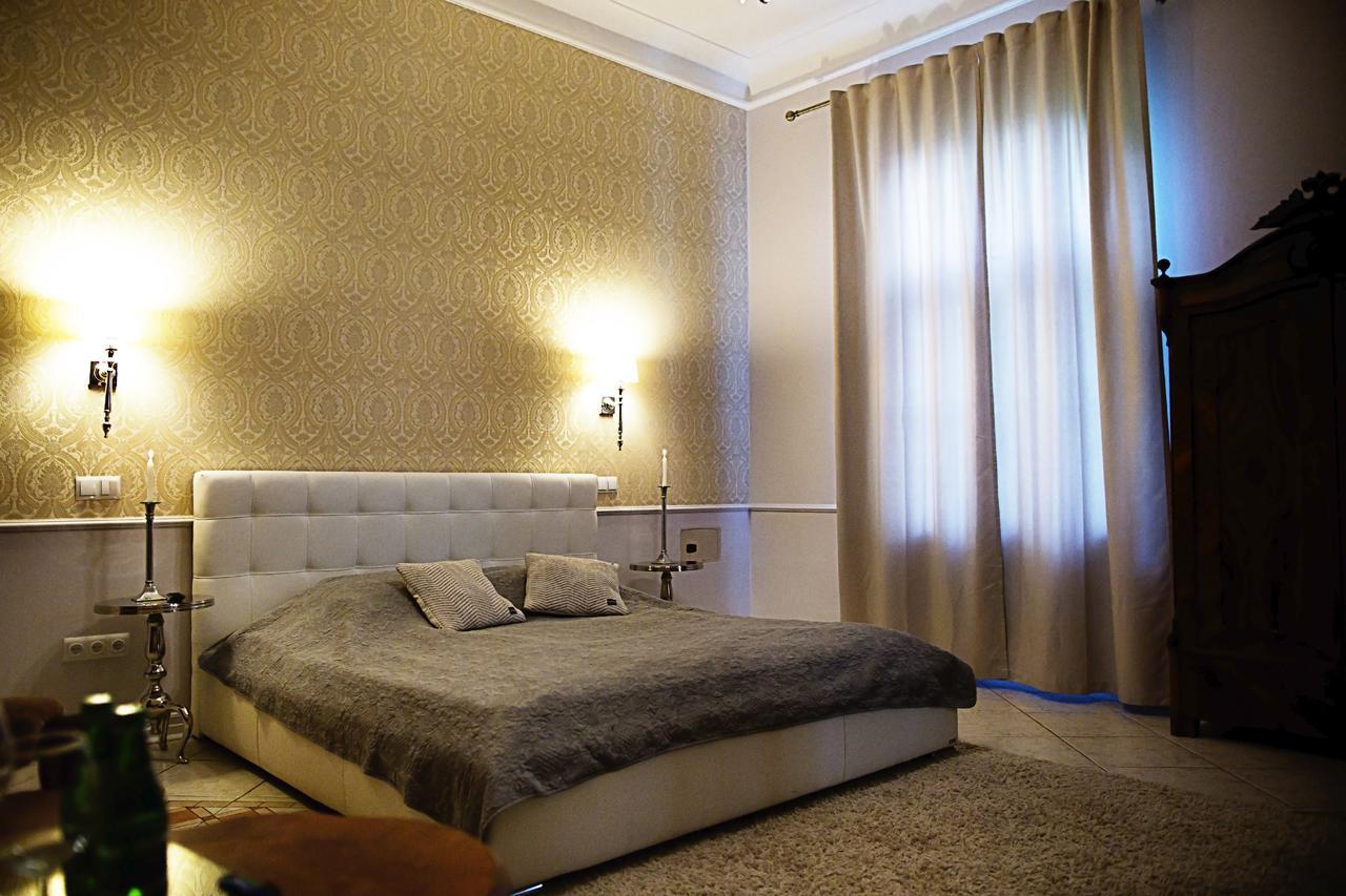Palac Jablonowo Bed and Breakfast Ujście Exteriör bild